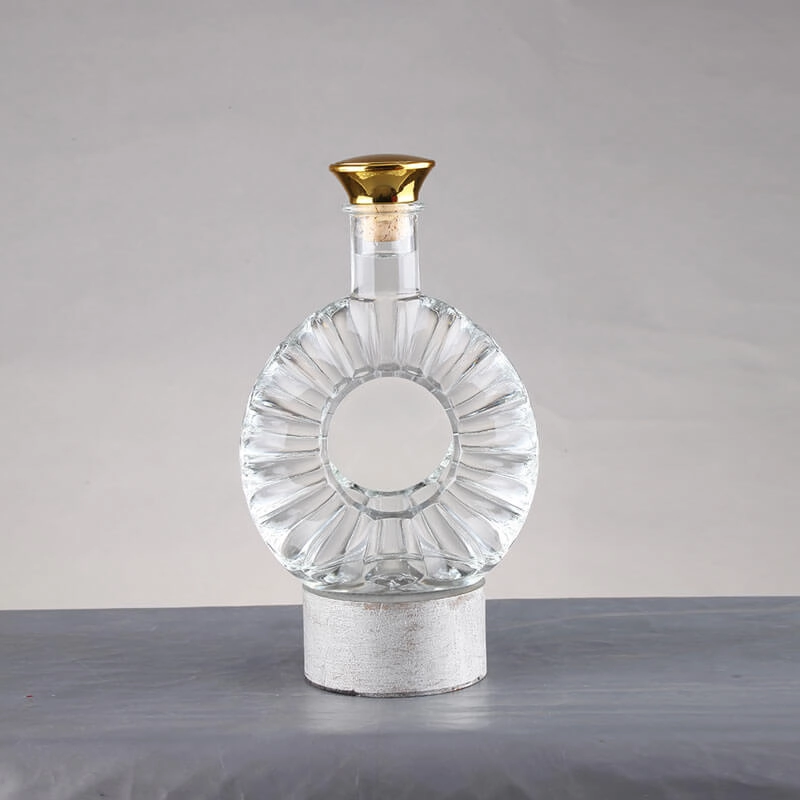RS003 · Bottiglia per distillati