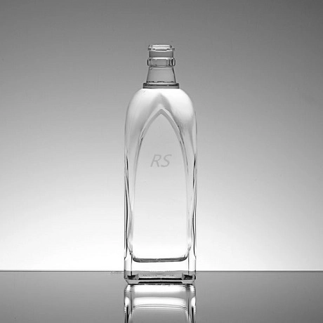 RS078 · Glasflasche für Spirituosen